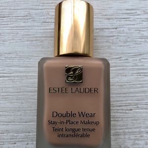 Estée Lauder Double Wear Stay-in-Place Foundation